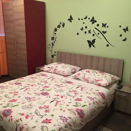 Apartments Mikulic Apartman