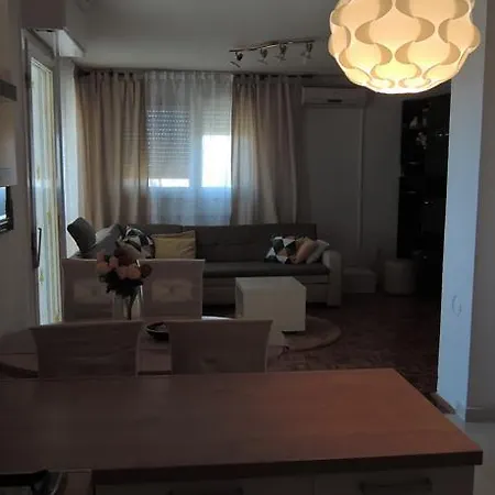 Apartments Mikulic *