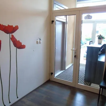 Apartments Mikulic Apartman *