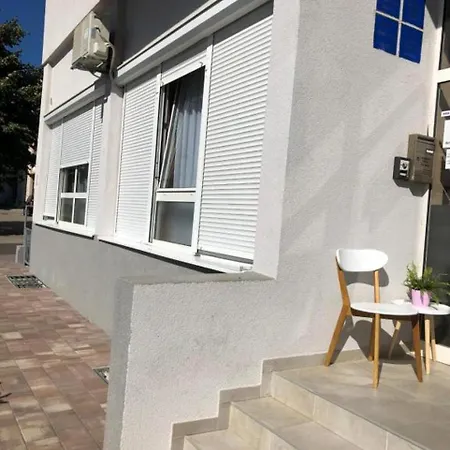 Apartments Mikulic Apartman Zadar