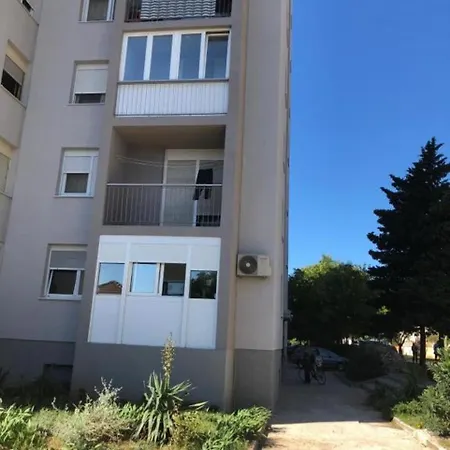 Apartments Mikulic Apartman