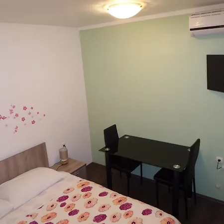 Apartman Apartments Mikulic *
